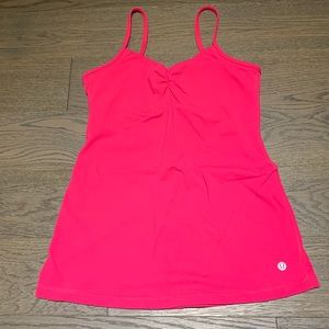 Lululemon pink rushed front tank with shelf bra 💓